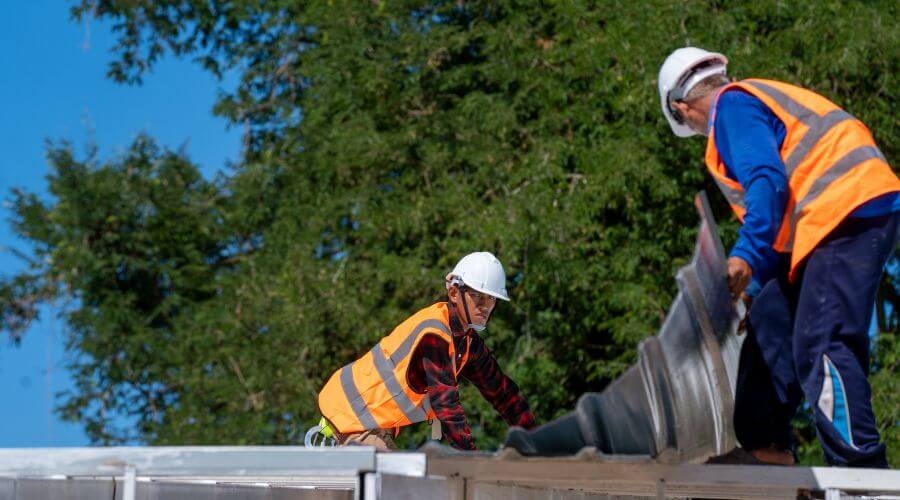 Roof repair in Angeles, PR